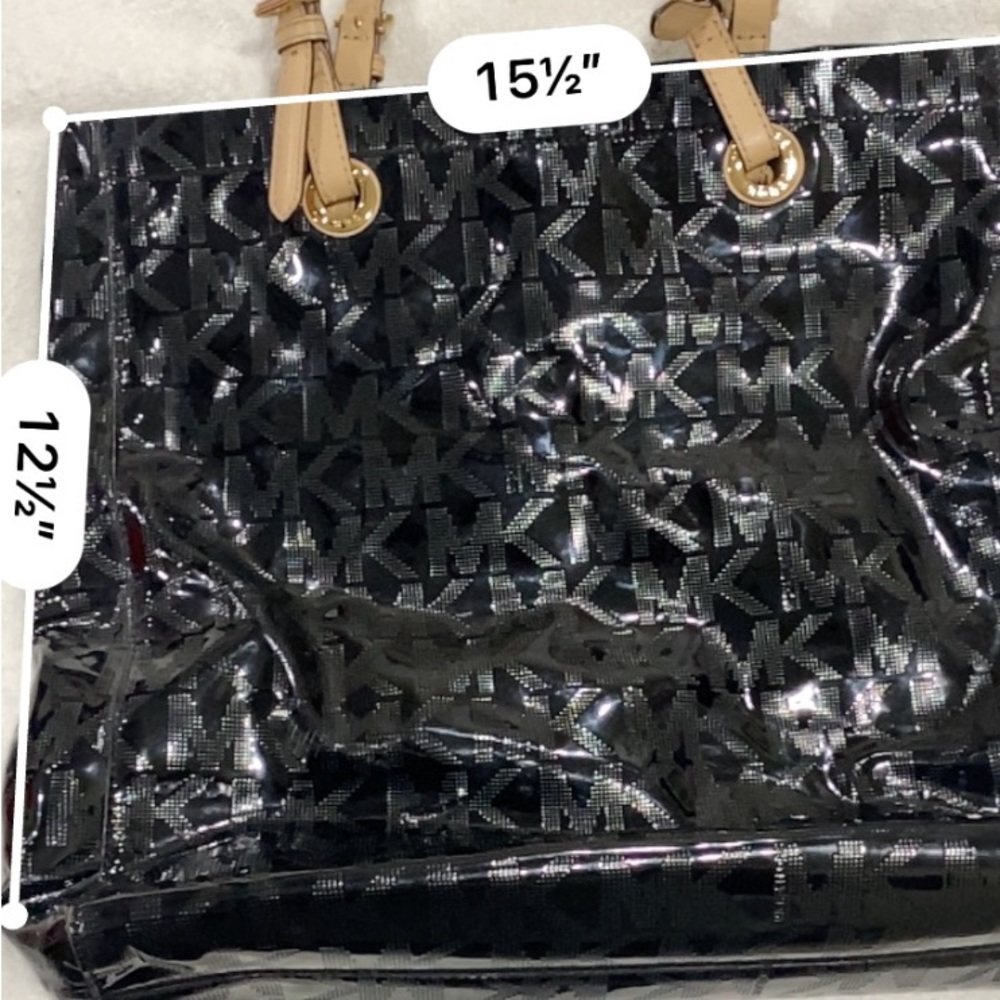 Michael Kors Purse - Picture 9 of 9